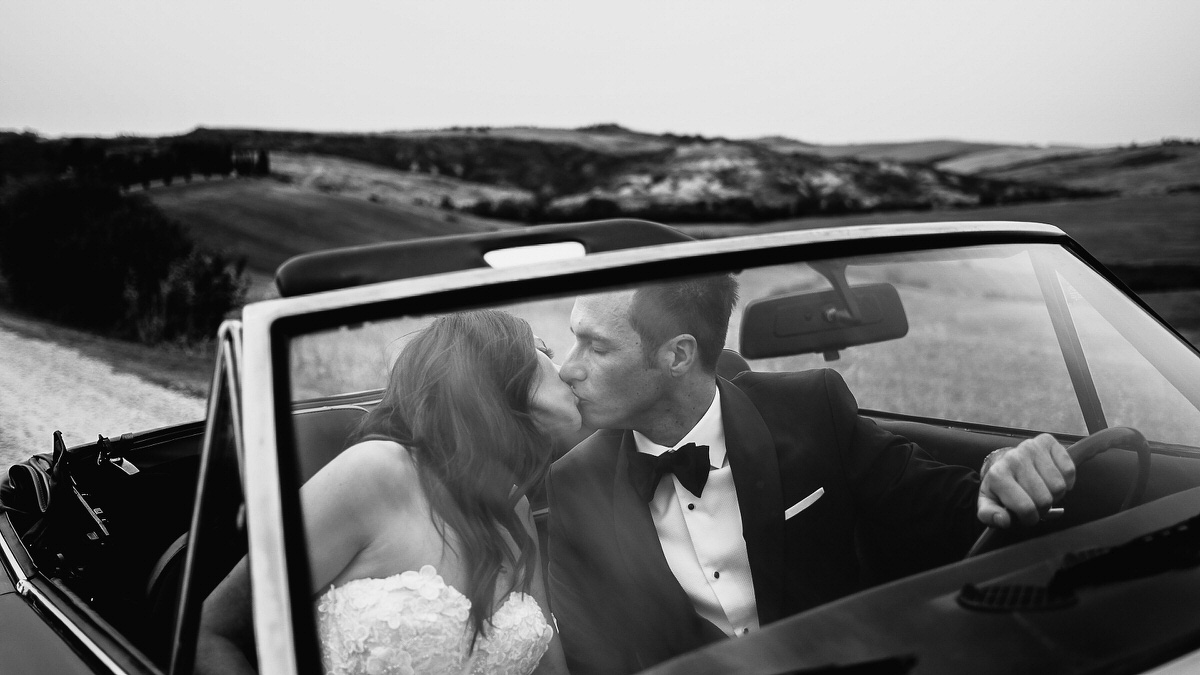 https://www.andreatricaricofilms.com/wp-content/uploads/2025/04/tuscany-wedding.jpg